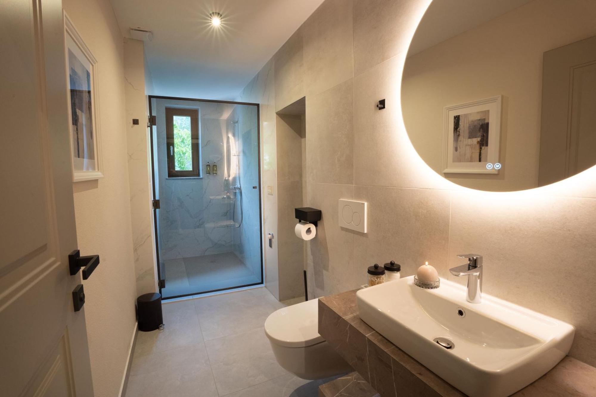 Kalan Boutique Stay Жировниця Номер фото
