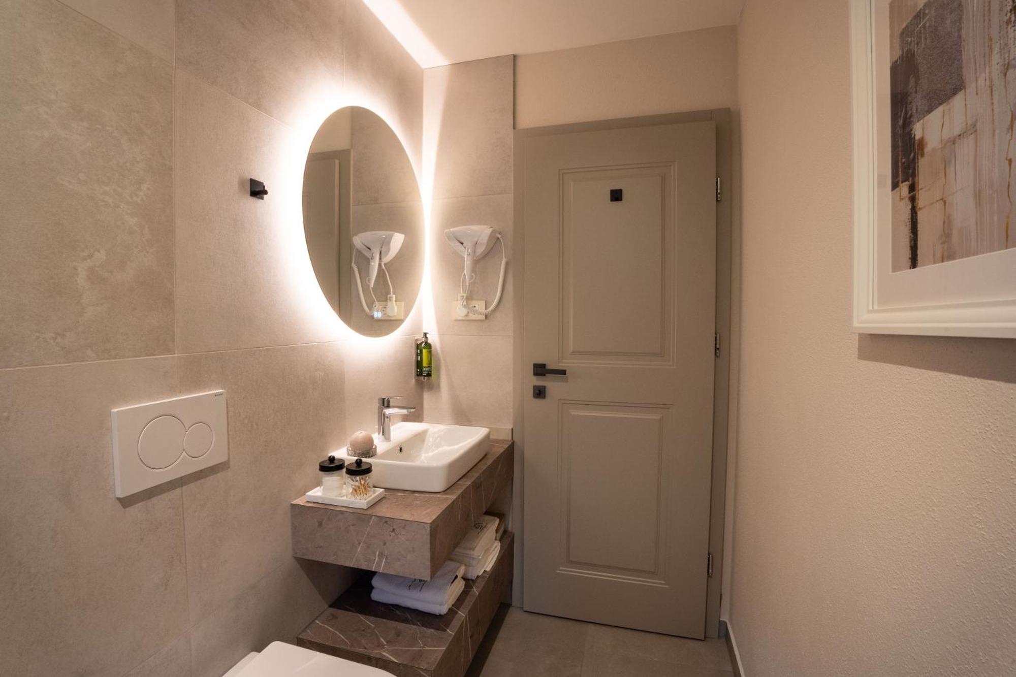 Kalan Boutique Stay Жировниця Номер фото