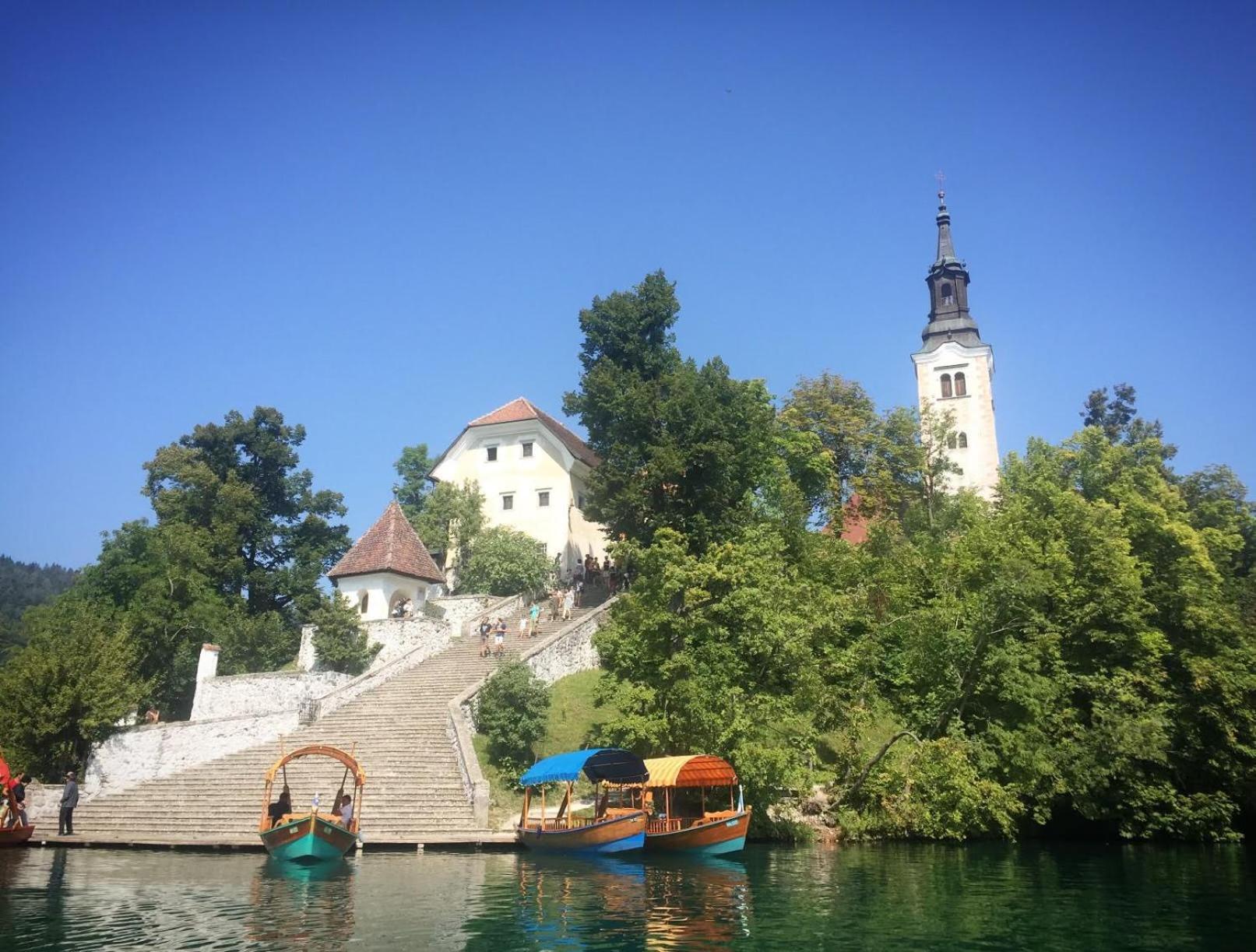 Kalan Boutique Stay Жировниця Екстер'єр фото